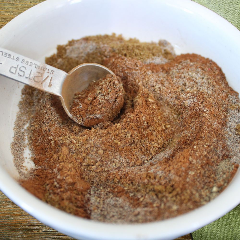 garam masala spices mixed together